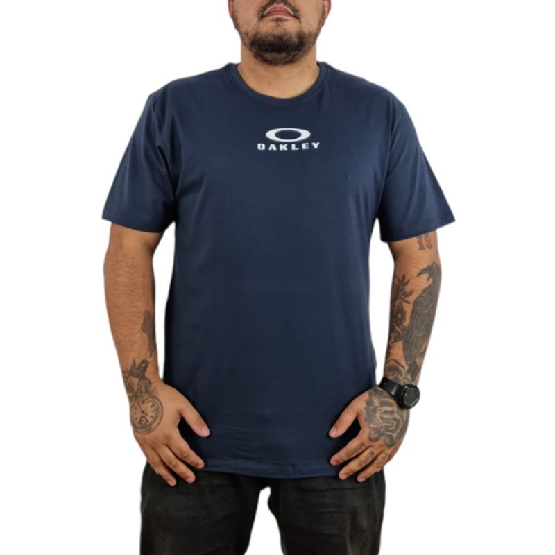 Camiseta-Oakley-Bark-New-Tee-Navy-Blue-457292BR-60B-1