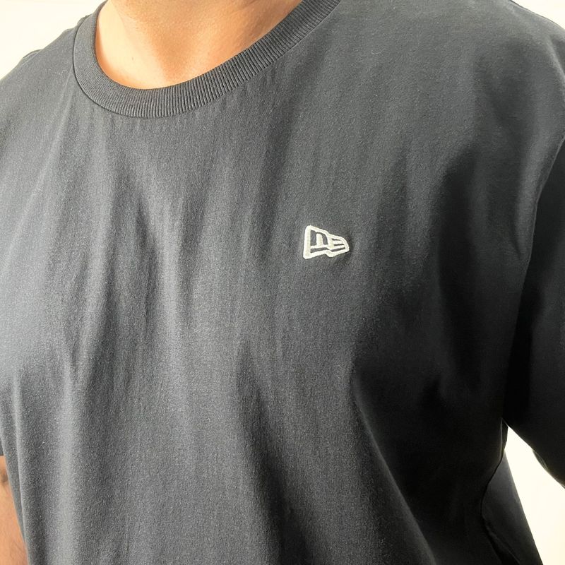 camiseta-new-era-basico-essentials-tri-NEV22TSH081--2-