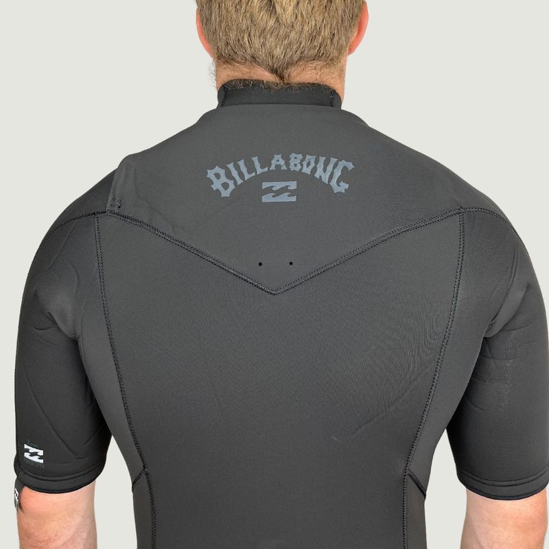wetsuit-billabong-absolute-full-gbs-2-2mm-chest-zip-B261A0025--4-