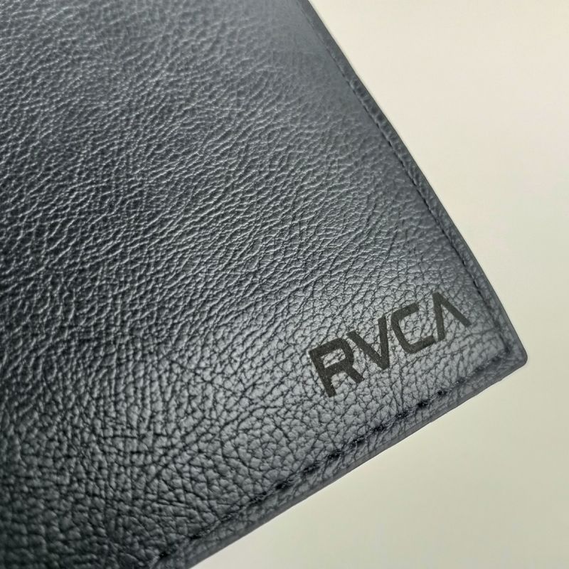 carteira-rvca-cedar-bifold-preta-R915A0014--2-