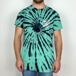 camiseta-rvca-pool-service-tie-dye-verde-r461a0105