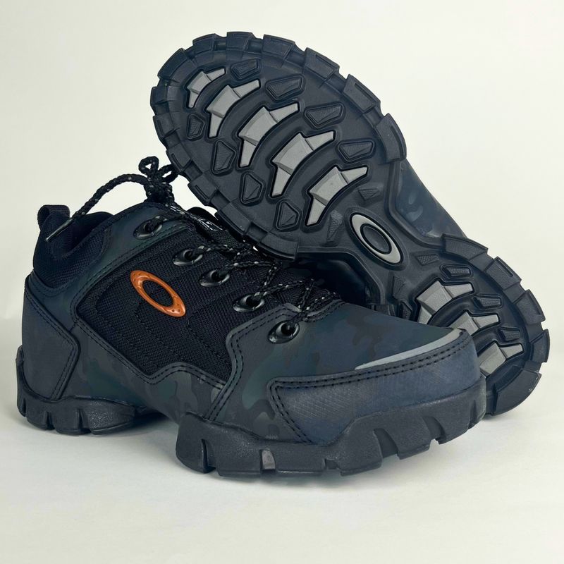 tenis-oakley-halftrack-low-2-black-camo-fof100469-062