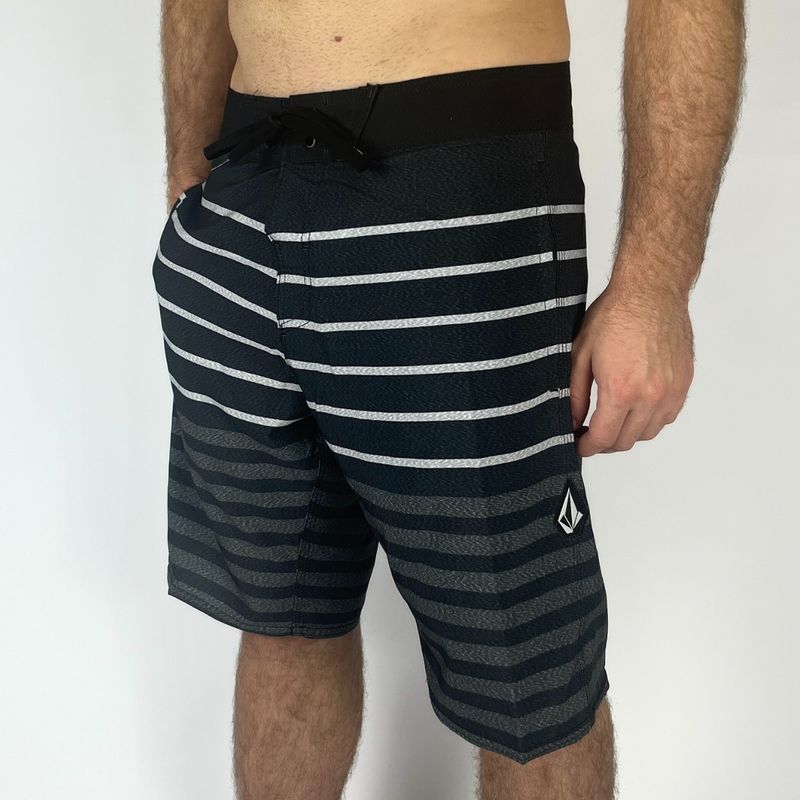 Bermuda Volcom Homme Taille 44 En Jean Bleu - Occasion Très Bon état, Coupe Régulière