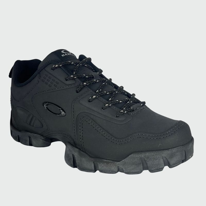 tenis-oakley-stratus-jet-black-fof100256-01k