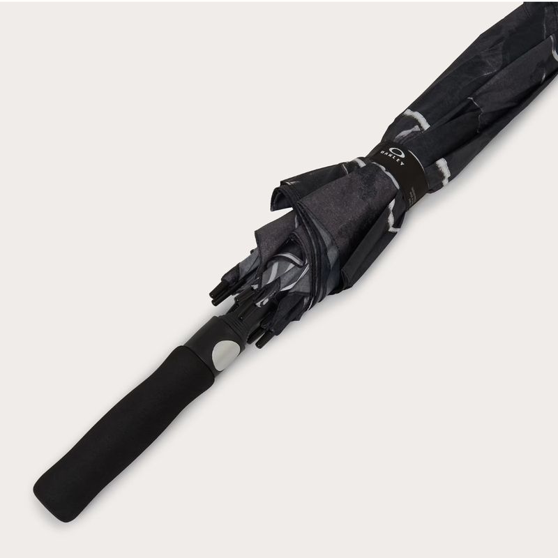 guarda-chuva-oakley-windproof-umbrella-metal-preto-camo-fos901673-02s--4-