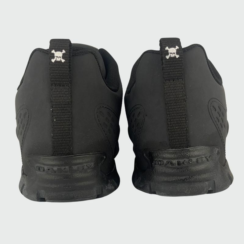 tenis-oakley-stratus-skull-preto-fof100624-001--7-