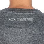 camiseta-oakley-trn-graphic-skull-tee-blackout-foa407175-02e -4-.jpg
