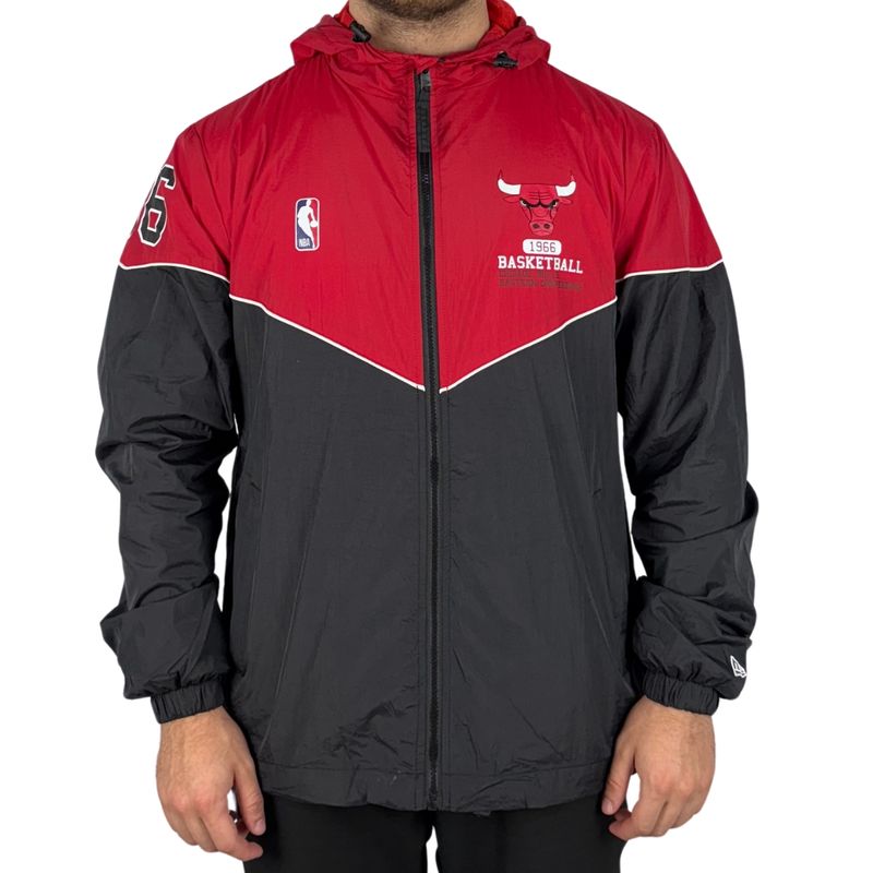 jaqueta-new-era-corta-vento-chicago-bulls-club-house-preto-vermelho-nbi24jaq004 -1-.jpg