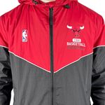jaqueta-new-era-corta-vento-chicago-bulls-club-house-preto-vermelho-nbi24jaq004 -2-.jpg